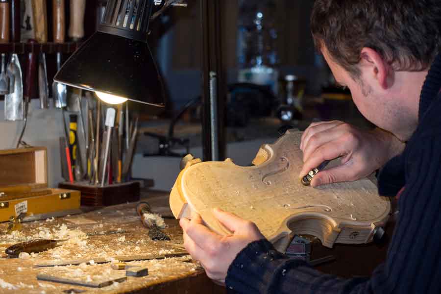 shutterstock_2393428991WEB